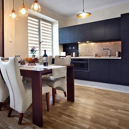 Niepodleglosci Serviced Apartments Warszawa Eksteriør bilde