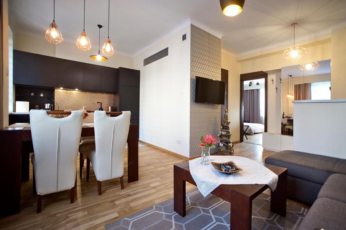Niepodleglosci Serviced Apartments Warszawa Eksteriør bilde